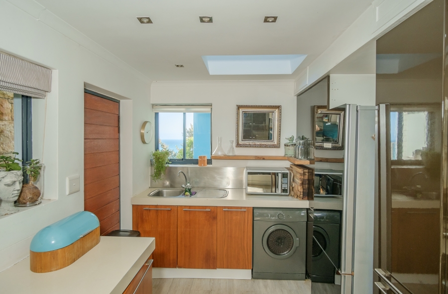 4 Bedroom Property for Sale in Misty Cliffs Western Cape